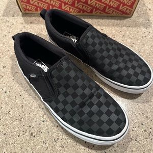 Kids Size 5 Vans Asher Slip on shoes black checkerboard
